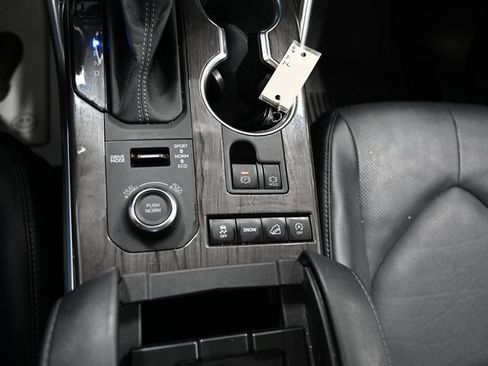 Used 2022 Toyota Highlander Platinum image 22