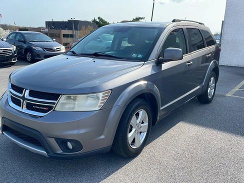 Used 2012 Dodge Journey SXT w/ Flexible Seating Group image 7