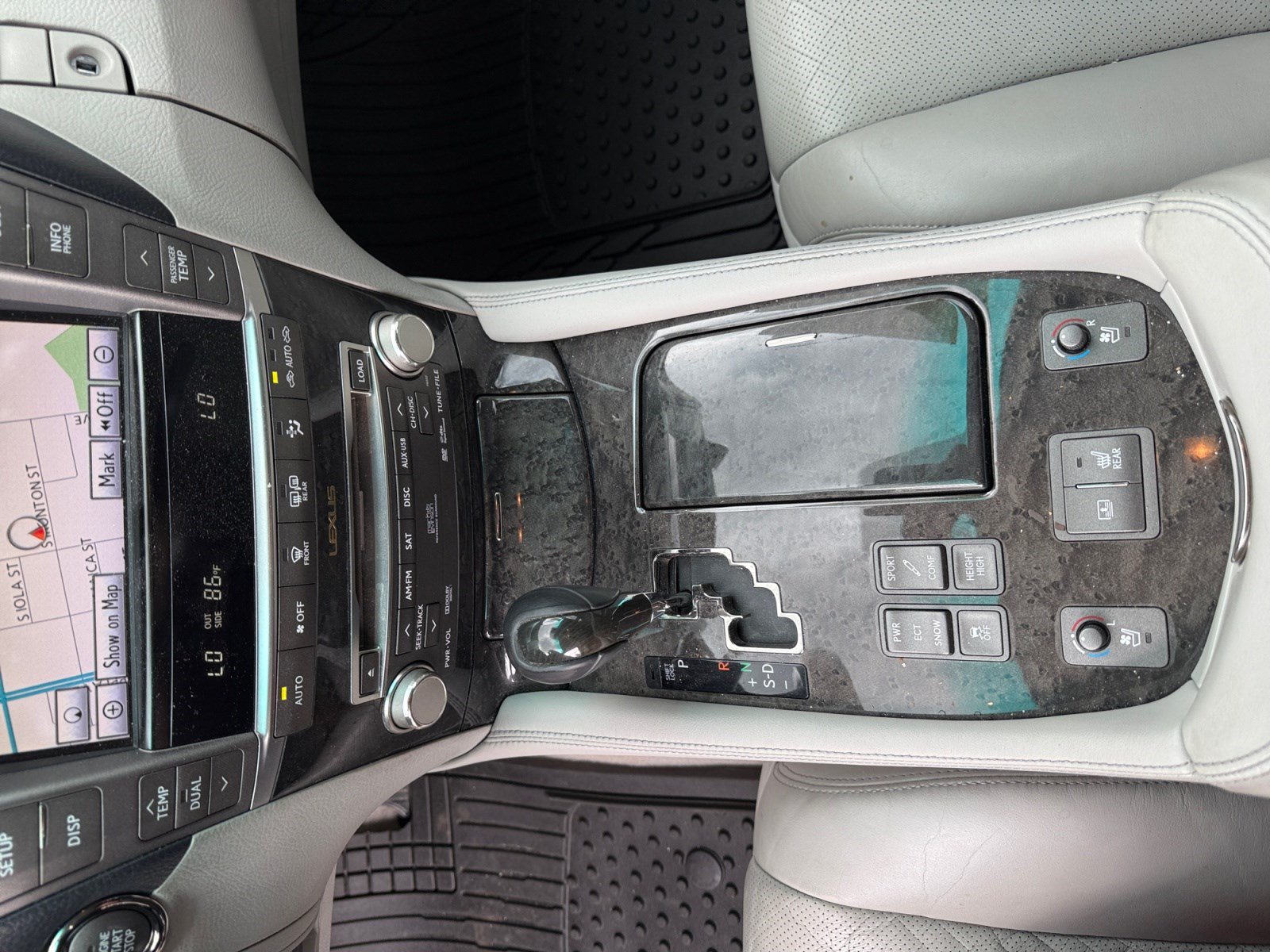 Used 2010 Lexus LS 460 AWD image 15