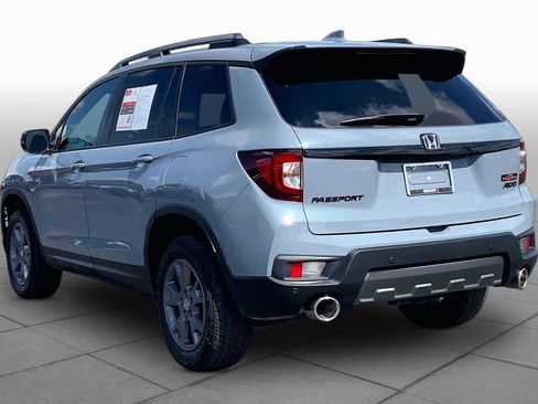 Used 2024 Honda Passport TrailSport image 12