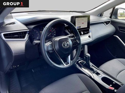 Certified 2025 Toyota Corolla Cross LE w/ Moonroof Package AWD/4WD image 18