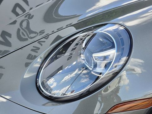 Used 2022 Porsche 911 Turbo AWD/4WD image 7