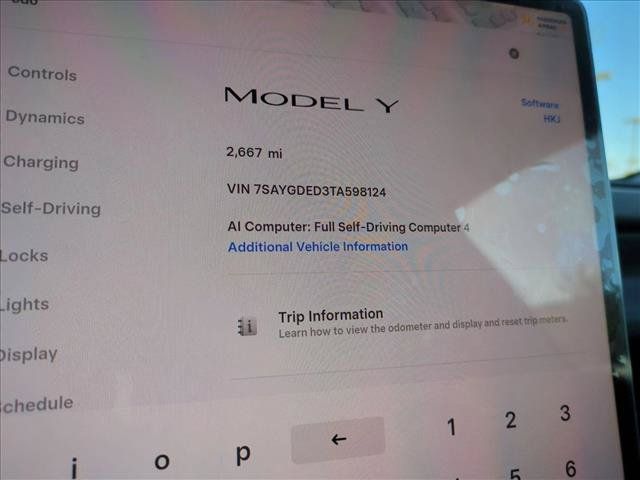 Used 2026 Tesla Model Y 2WD image 11