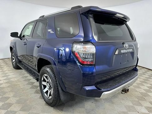 Used 2018 Toyota 4Runner TRD Off-Road Premium AWD/4WD image 5