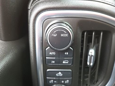 Used 2021 Chevrolet Silverado 1500 LT image 10