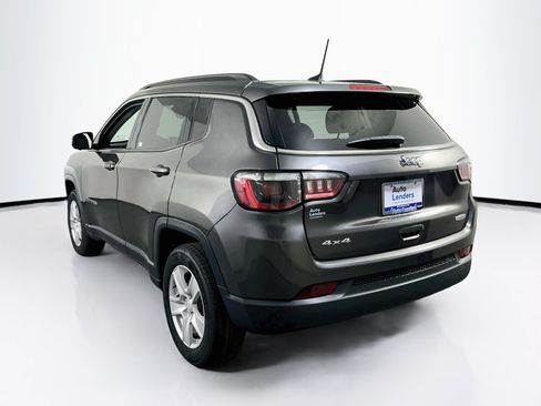 Used 2022 Jeep Compass Latitude w/ Convenience Group AWD/4WD image 7