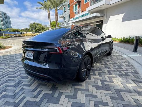 Used 2024 Tesla Model 3 Long Range RWD image 9