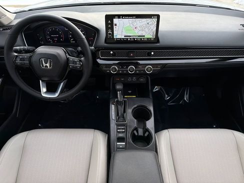 Used 2024 Honda Civic Touring image 16