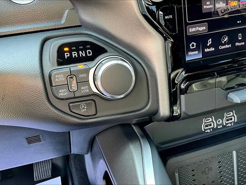 Used 2025 RAM 1500 Lone Star AWD/4WD image 18