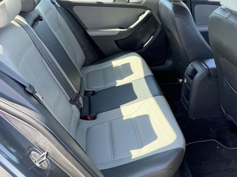 Used 2013 Volkswagen Jetta SEL FWD image 22