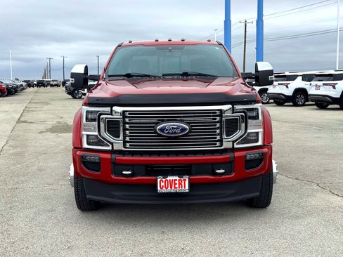 Used 2022 Ford F450 Platinum w/ FX4 Off-Road Package image 4