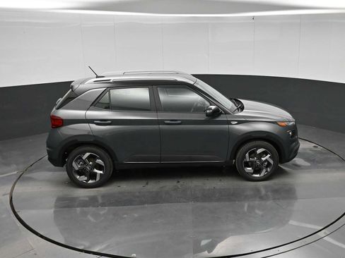New 2026 Hyundai Venue SEL FWD image 30