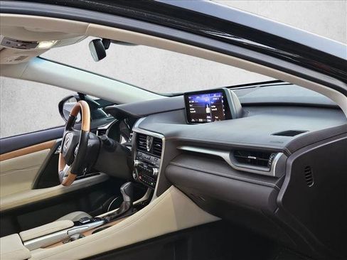 Used 2018 Lexus RX 350L RX 350L Premium image 25