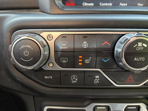 Used 2021 Jeep Gladiator Overland AWD/4WD image 28