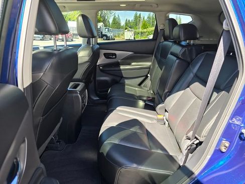 Used 2020 Nissan Murano SL w/ Moonroof Package AWD/4WD image 18
