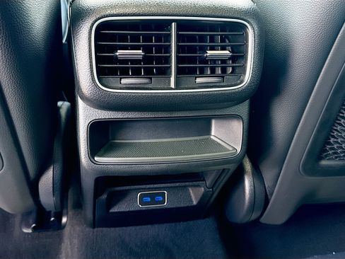 Used 2024 Mercedes-Benz GLE 350 4MATIC w/ Winter Package image 19