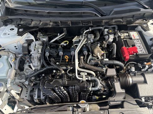 Used 2025 Nissan Altima 2.5 SV image 31