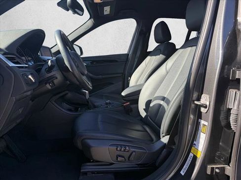 Used 2018 BMW X1 sDrive28i image 10