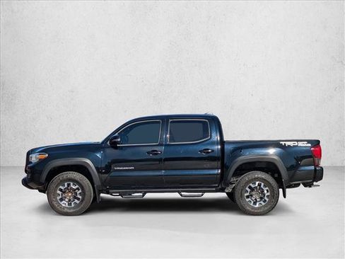 Used 2019 Toyota Tacoma TRD Off-Road image 9