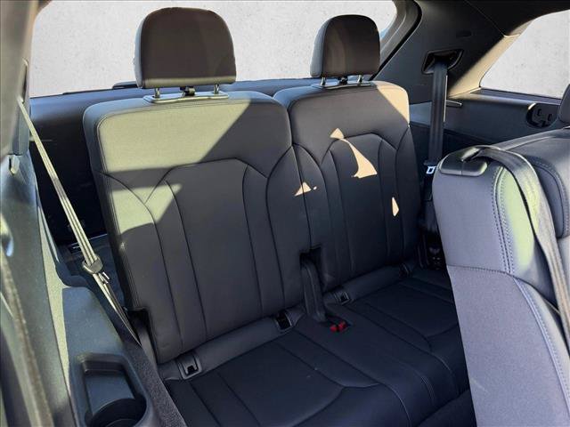 Used 2023 Audi Q7 3.0T Premium Plus w/ Premium Plus Package AWD/4WD image 22