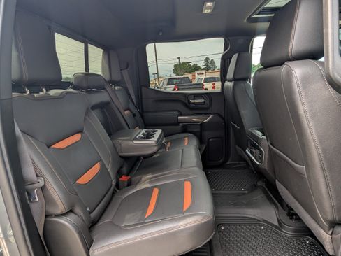 Used 2022 GMC Sierra 1500 AT4 w/ AT4 Premium Package AWD/4WD image 13
