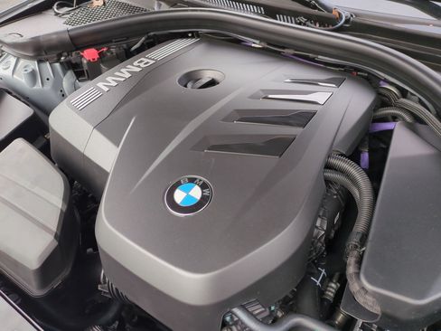 Certified 2026 BMW 330i Sedan w/ M Sport Package RWD image 32