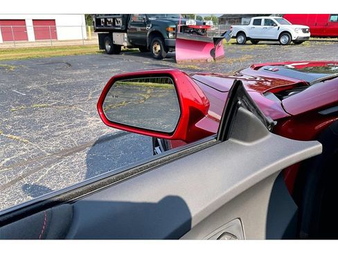 Used 2019 Chevrolet Camaro ZL1 RWD image 31