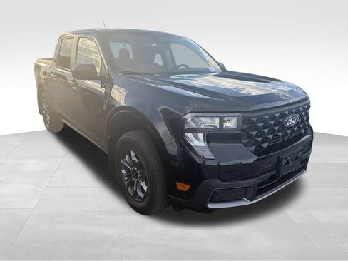 Used 2025 Ford Maverick XLT w/ Equipment Group 301A AWD/4WD image 18