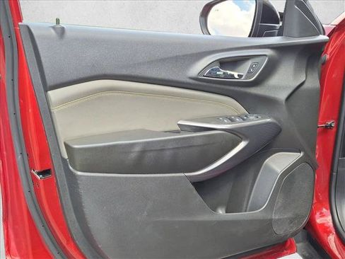 Used 2024 Chevrolet Trax ACTIV w/ Driver Confidence Package FWD image 11