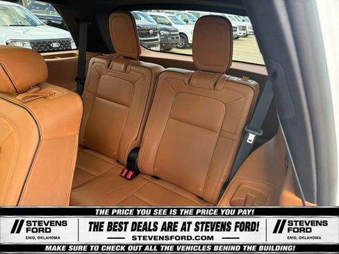 Used 2024 Lincoln Aviator Black Label w/ Jet Package AWD/4WD image 37