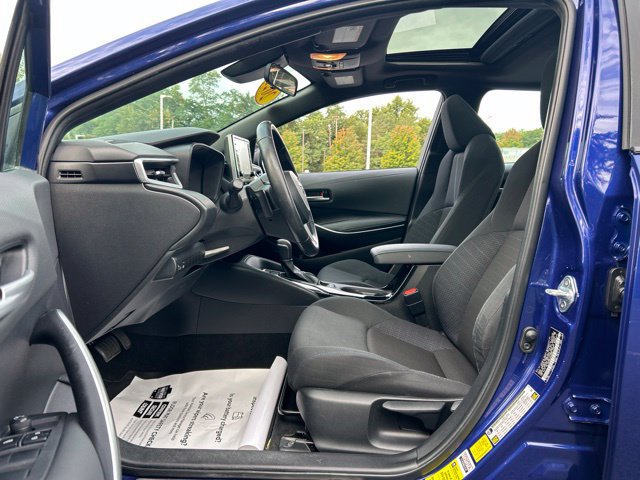 Used 2021 Toyota Corolla SE w/ SE Premium Package FWD image 16
