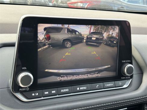 Certified 2022 Nissan Rogue SV image 21