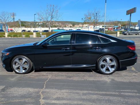 Certified 2020 Honda Accord Touring image 9