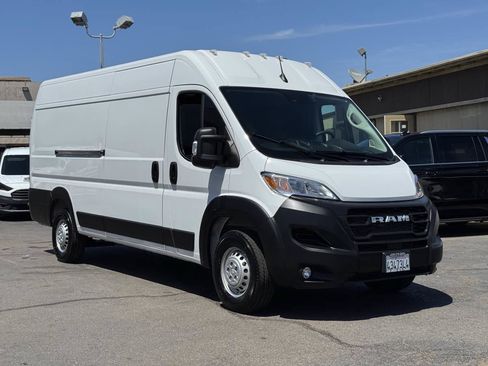 Used 2026 RAM ProMaster 3500 w/ Convenience Group FWD image 4