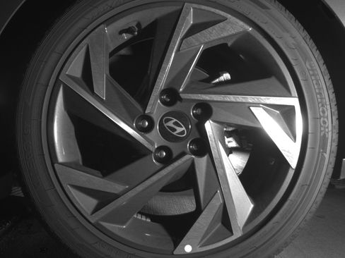 Used 2025 Hyundai Elantra Limited image 14