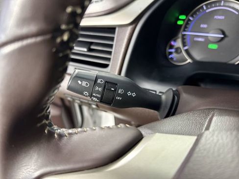Used 2019 Lexus RX 450h AWD image 15