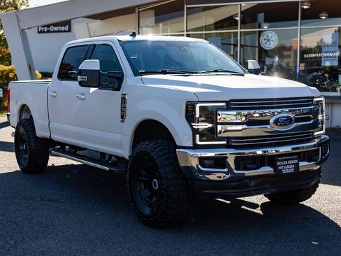 Used 2019 Ford F250 Lariat w/ Lariat Ultimate Package image 6