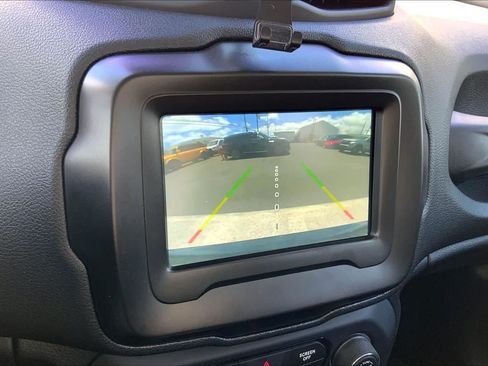 Used 2021 Jeep Renegade Sport FWD image 26