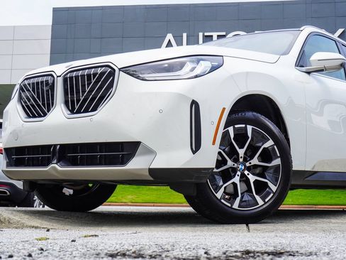 Used 2026 BMW X3 xDrive30i AWD/4WD image 2