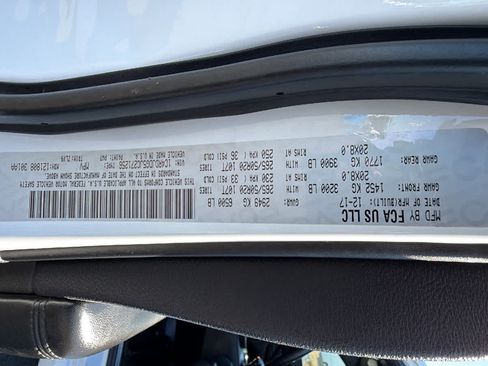 Used 2018 Dodge Durango GT AWD/4WD image 30