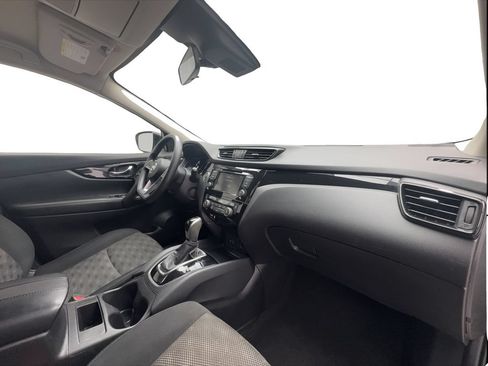 Used 2020 Nissan Rogue Sport SV FWD image 30