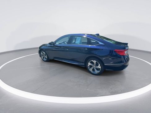 Used 2020 Honda Accord EX image 6