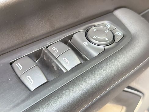 Used 2025 Chevrolet Tahoe LT image 20