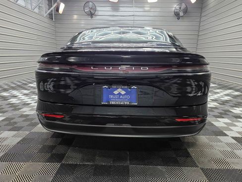 Used 2024 Lucid Air Pure RWD image 5