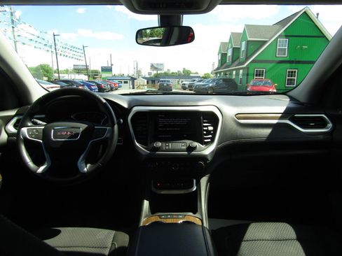Used 2020 GMC Acadia SLE w/ LPO, Floor Liner Package FWD image 13