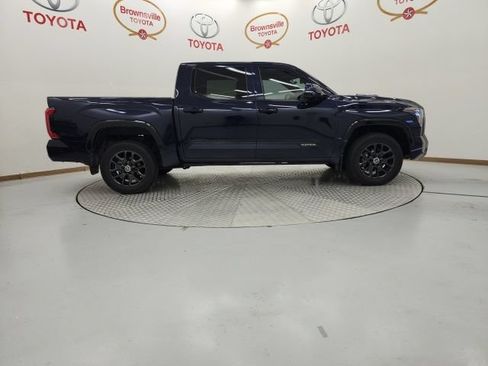 Used 2024 Toyota Tundra Platinum AWD/4WD image 3