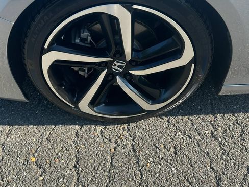 Used 2021 Honda Accord Sport image 11