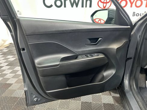 Used 2025 Hyundai Kona SEL AWD/4WD image 22