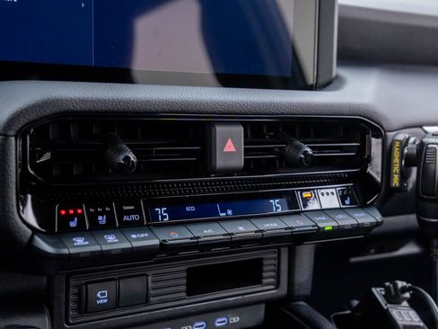 Used 2024 Toyota Land Cruiser image 24