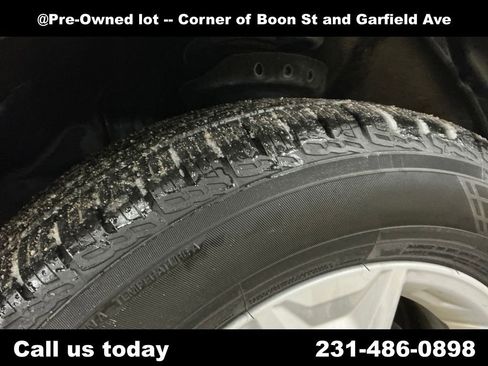 Used 2016 Subaru Forester 2.5i Premium w/ All-Weather Package image 12